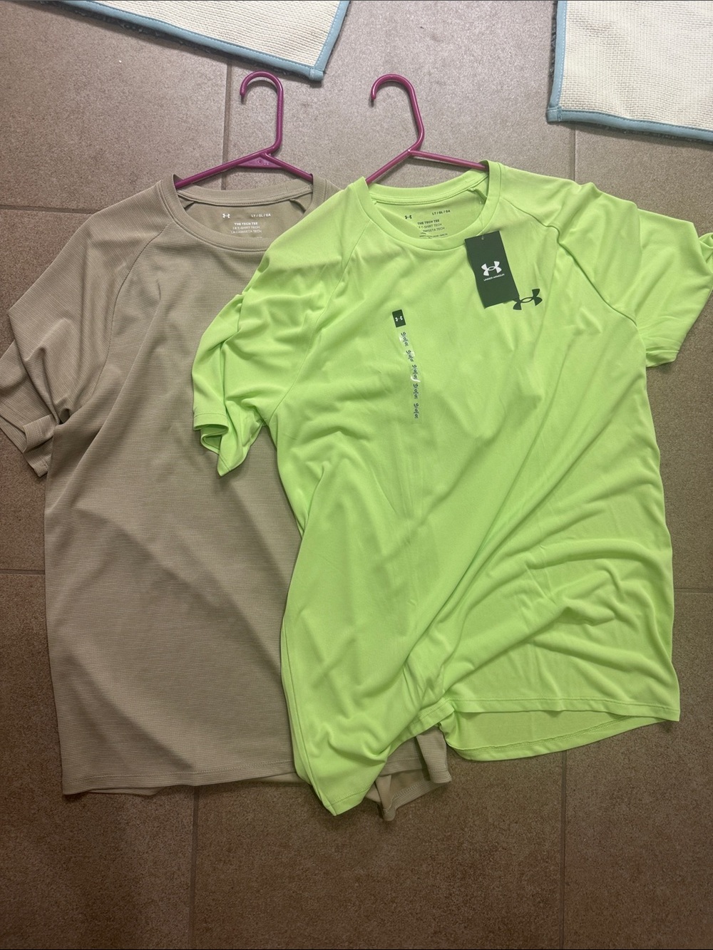 Under Armour Men's Short Sleeve Tech Tee - Neon Green & Tan